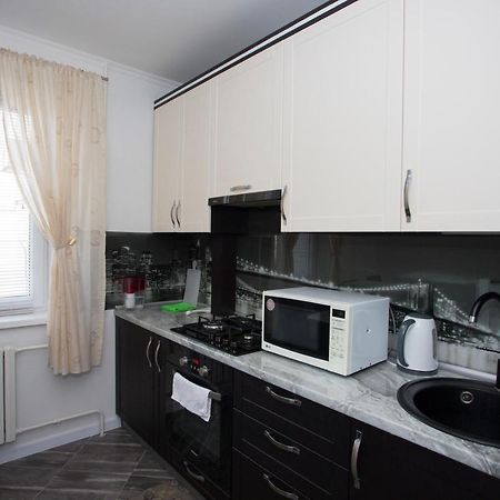 Apartament Curat Si Confortabil Str. Ismail 86 In Centrul Chisinaului Apartment Exterior photo